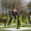 équipement de fitness extérieur pour un aire sportive outdoor : duo adducteur dalle de propreté