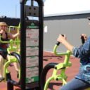 équipement de sport extérieur pour une aire de fitness : cavalcade double fitness