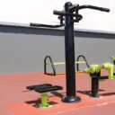 équipement de sport extérieur pour une aire de fitness : stepper twister sol souple