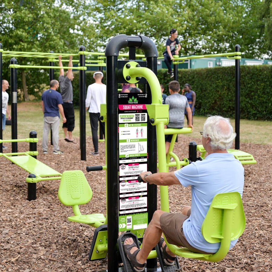 agrès de sport extérieur pour une aire de fitness outdoor : Squat machine vue 2