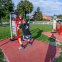 parcours sportif hack squat lens piston aire de fitness plein air vue 2