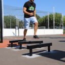 équipement de sport extérieur pour une aire de fitness : triple poutre freetness du plateau ninja