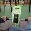 vélo chargeur avec port usb agrès de fitness exterieur pour collectivité mairie association