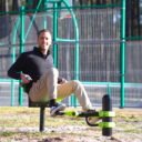 entraînement siège pédalier senior rééducation aire de fitness