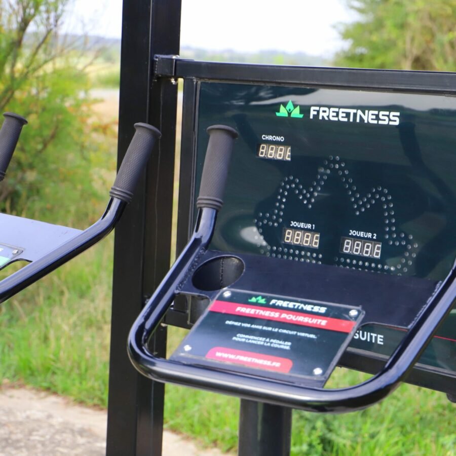 Course Vélo agrès sportif extérieur vue 4