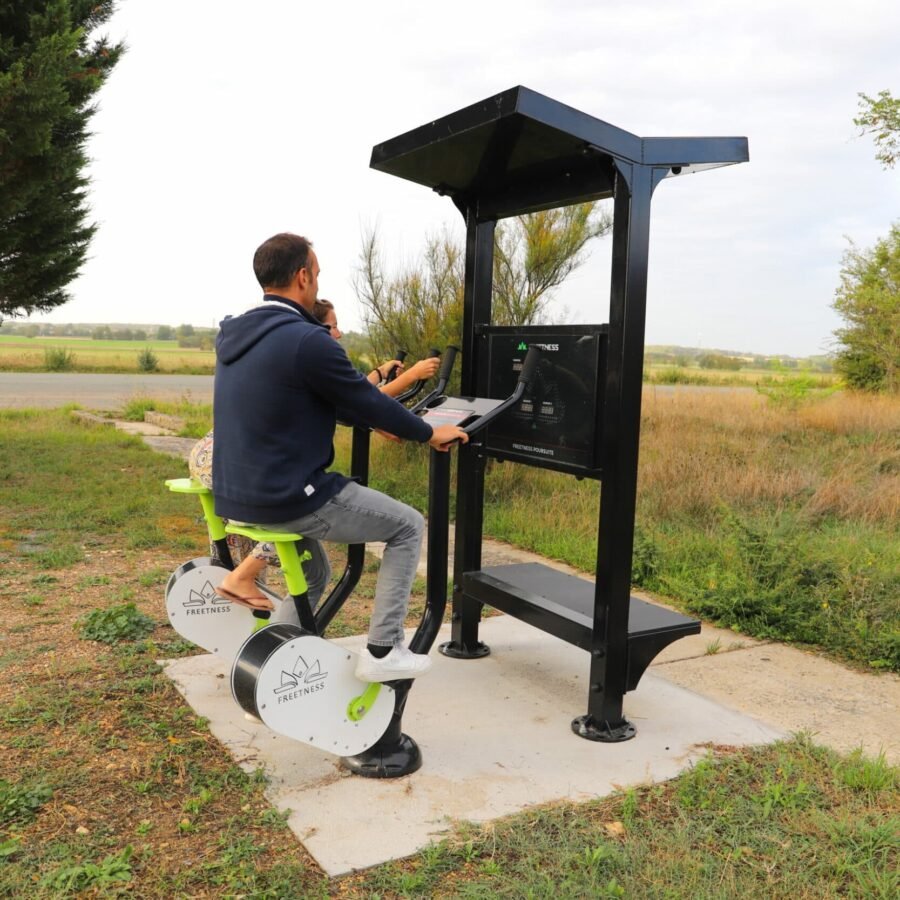 Course Vélo agrès sportif extérieur vue 1